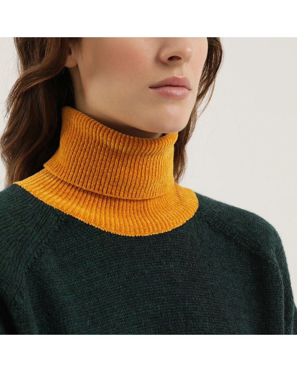 1989 STUDIO Black And Turtleneck Sweater