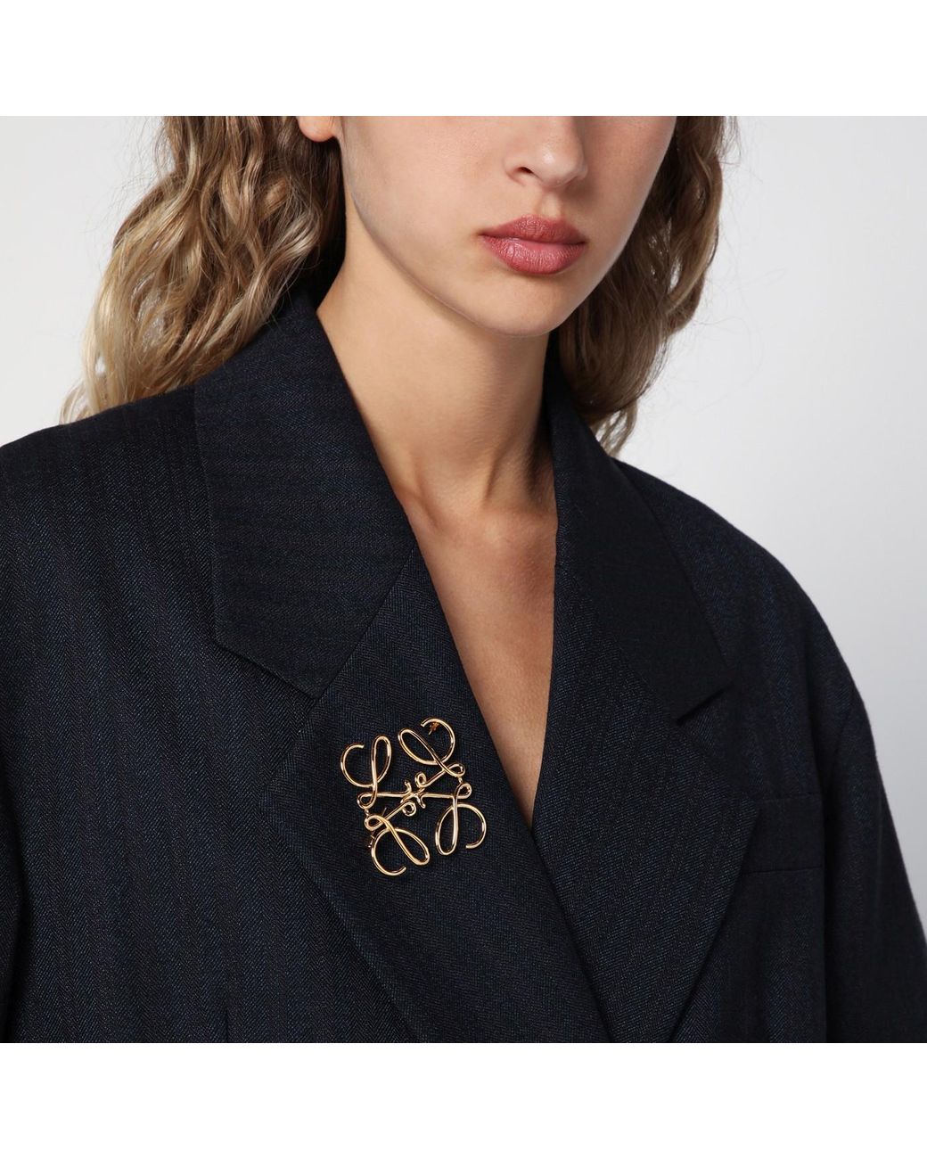 Loewe brooch top