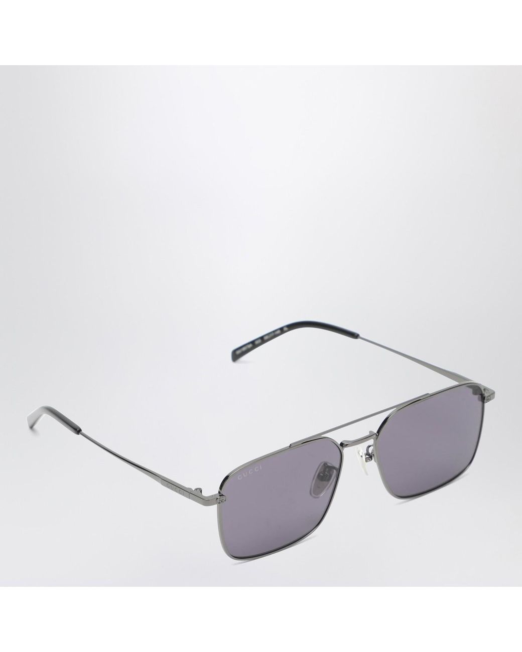 サングラス GUCCI Ruthenium colored sunglasses with bridge Gucci Ruthenium Colored Sunglasses With Bridge in Metallic