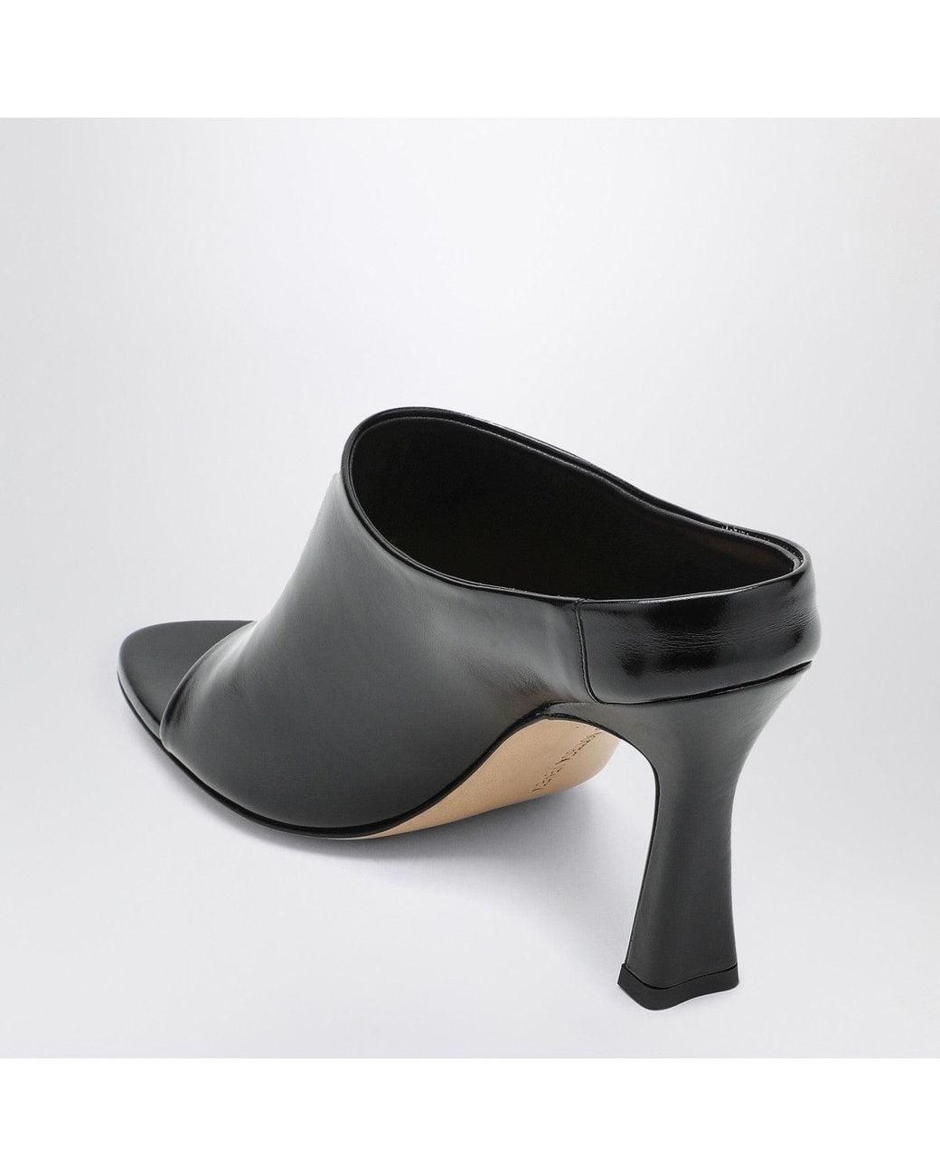 Bottega Veneta Black Leather Rana Mule