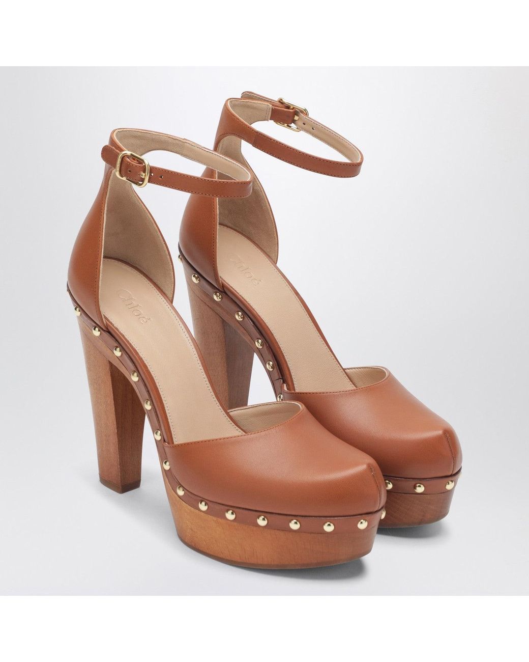 Chloé Brown Platform Pumps With Studs