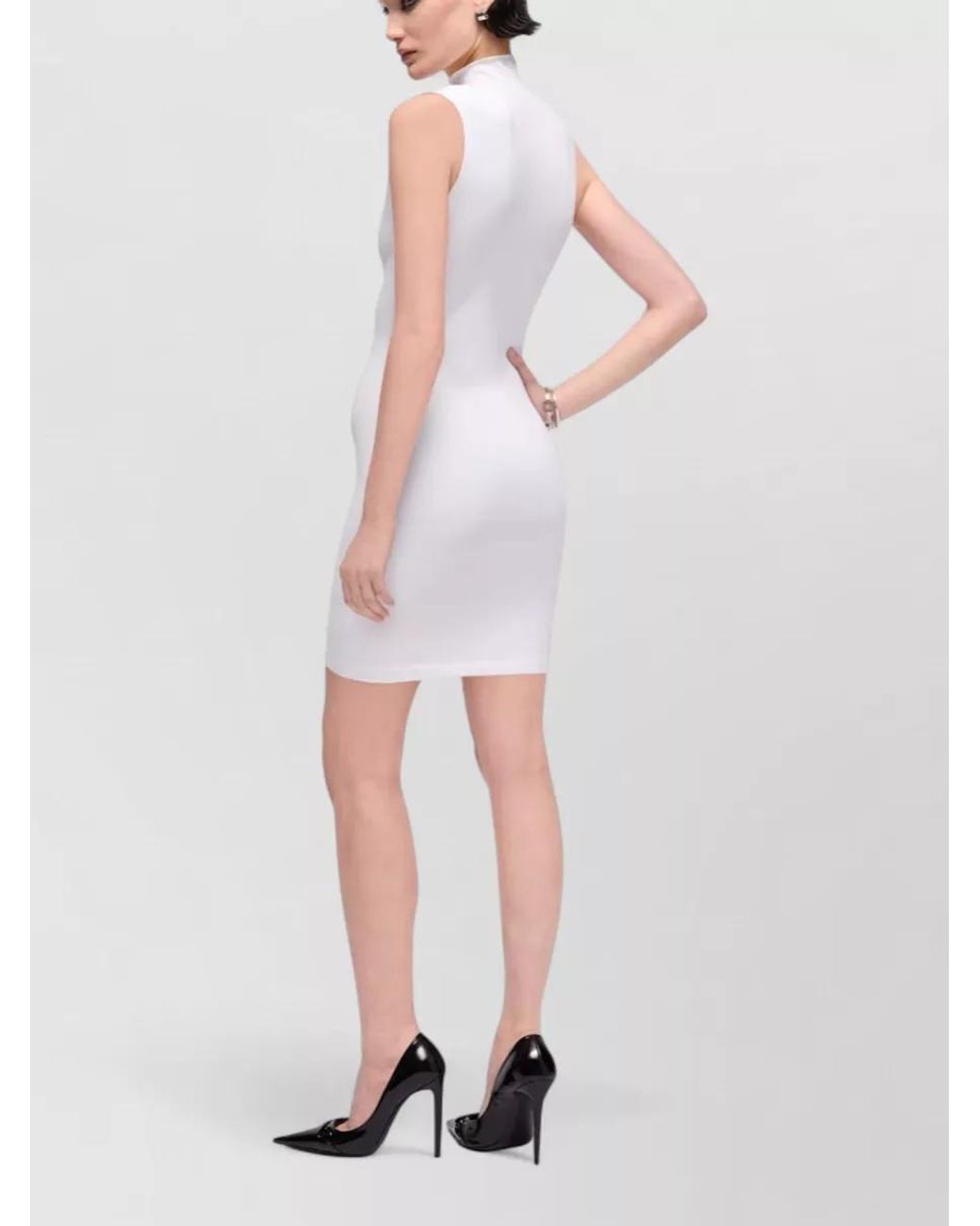 Gucci White Seamless Stretch Turtleneck Sleeveless Top