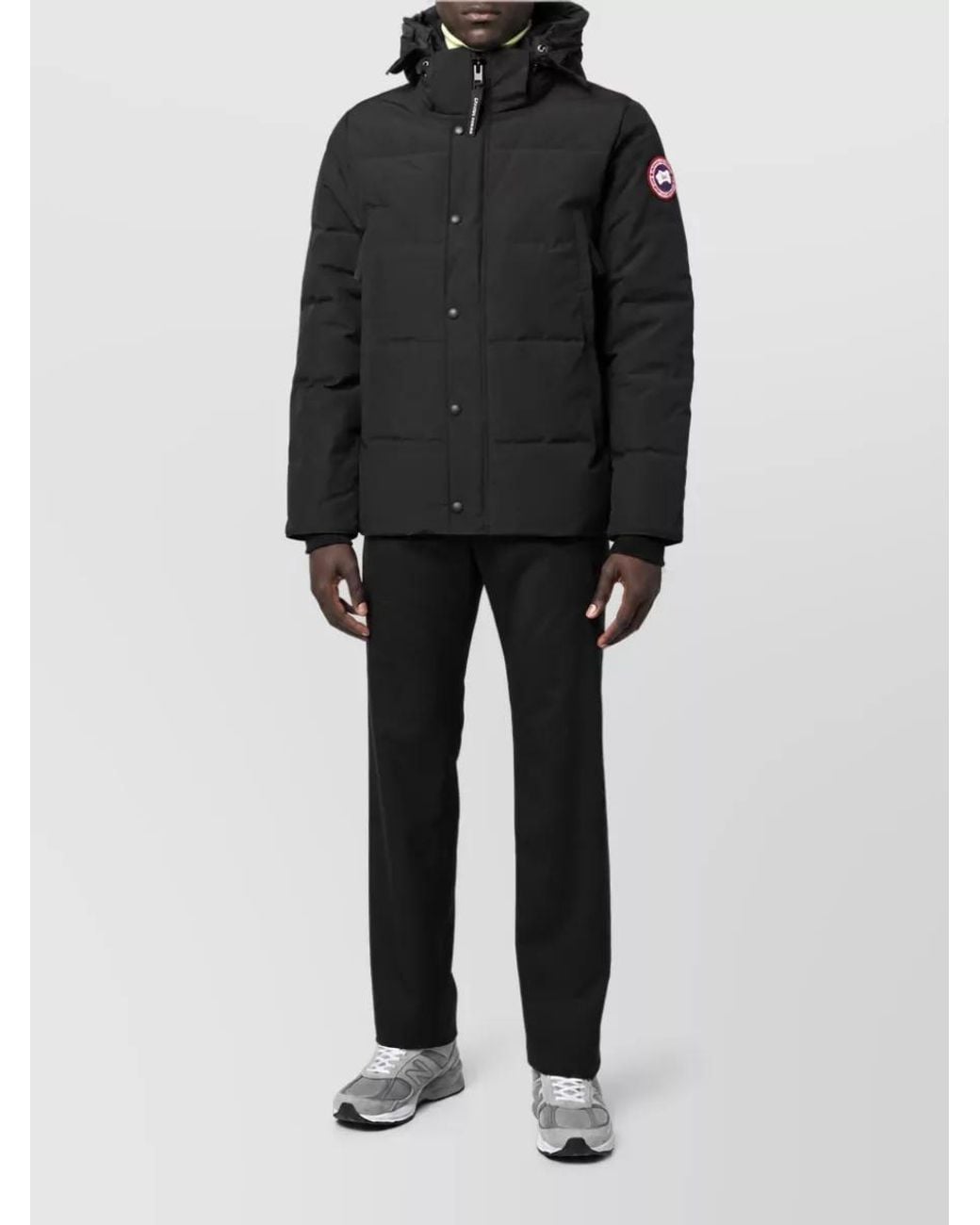 Canada Goose Black Short Down Puffer Jacket for men