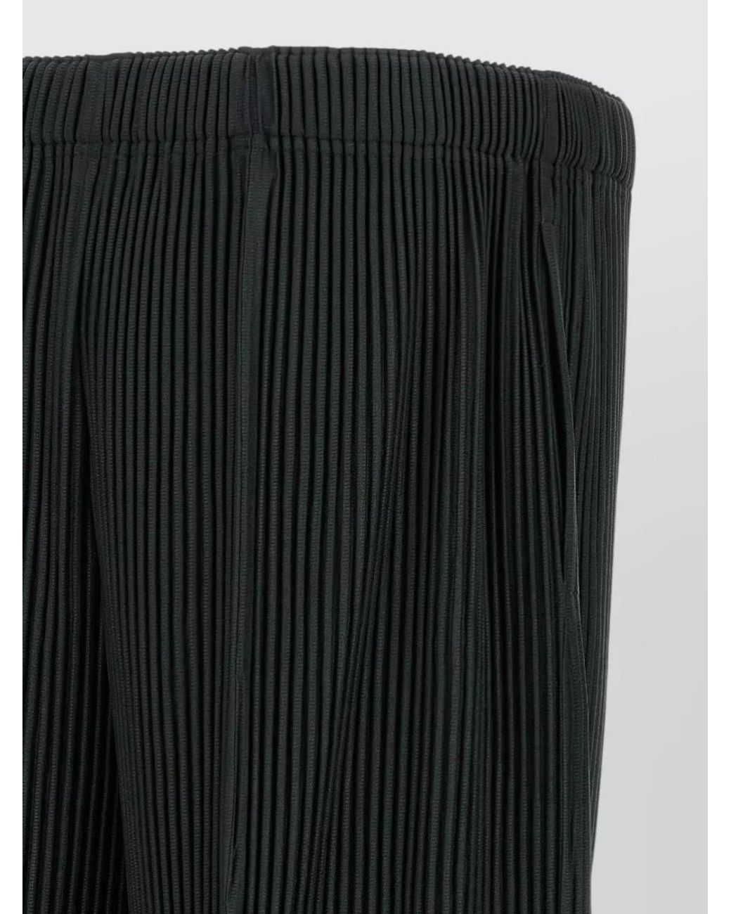 Homme Plissé Issey Miyake Black Pleated Wide-Leg Knee-Length Cropped Trousers for men