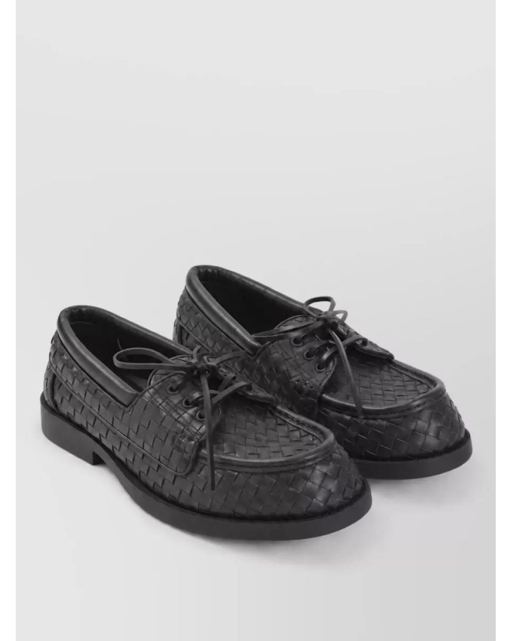 Bottega Veneta Black Leather Intrecciato Boat Shoes for men