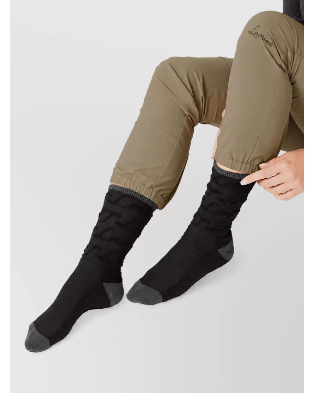 Lamunt Black Cozy Long Socks