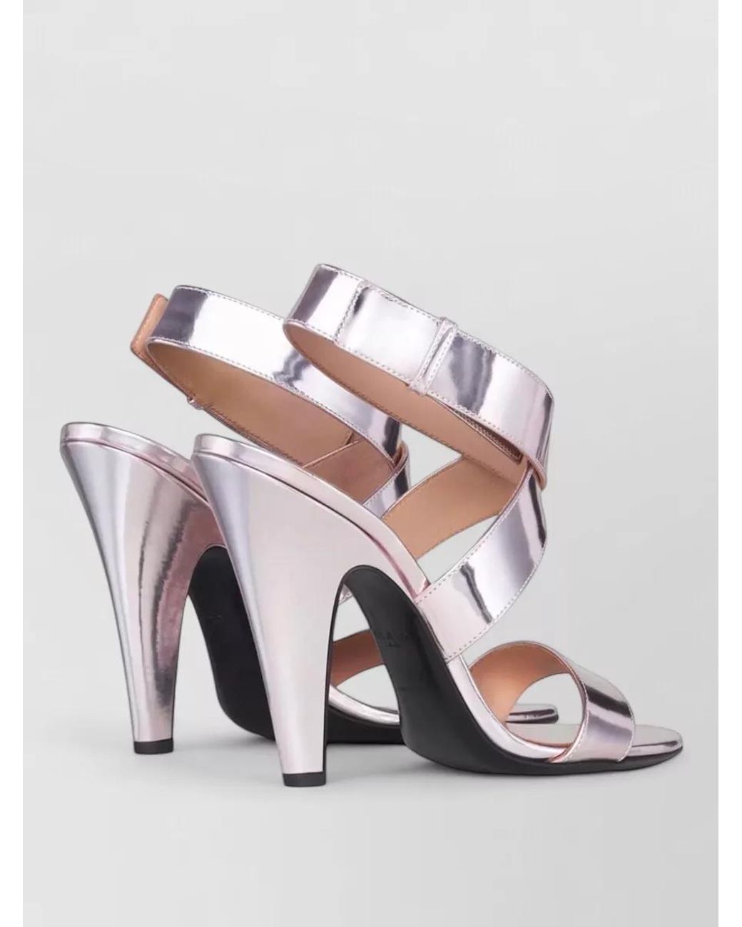 Alaïa Pink Leather Sandals