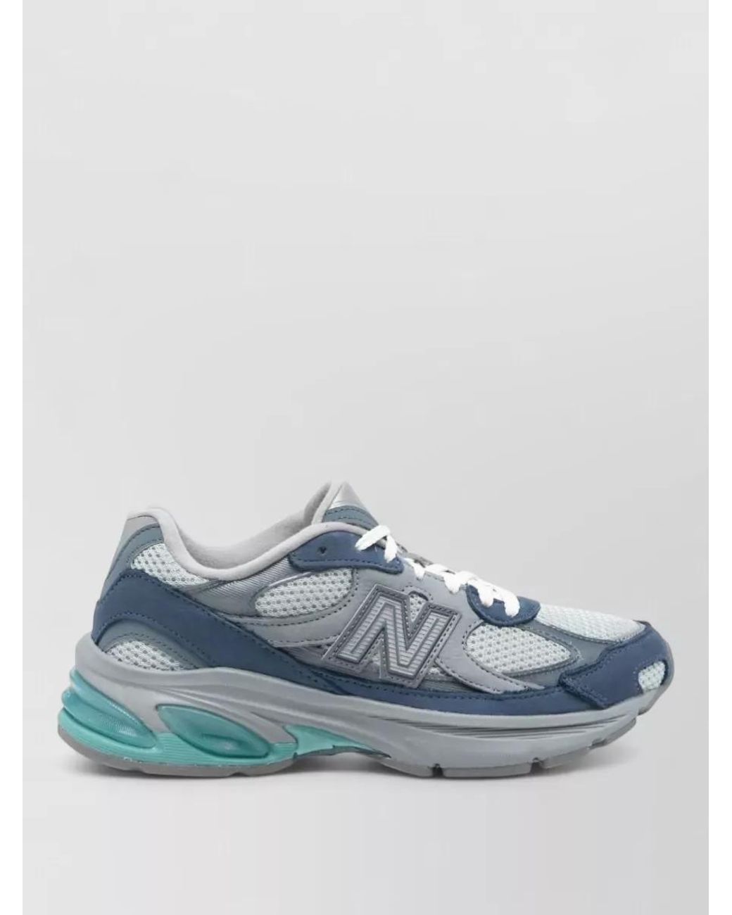 New Balance Blue Paneled Low-Top Sneakers for men