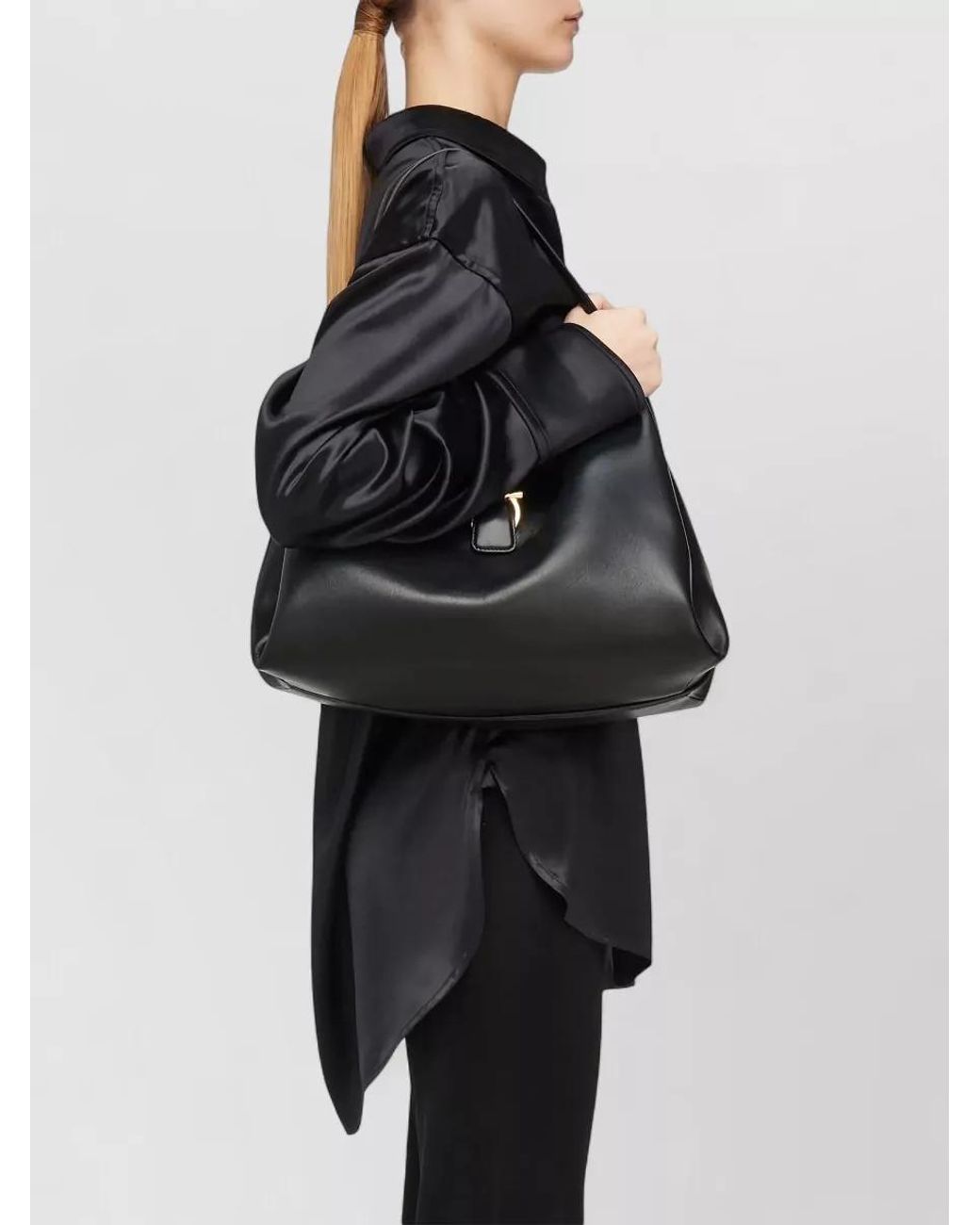 Ferragamo Black Tote M Leather Tote Bag