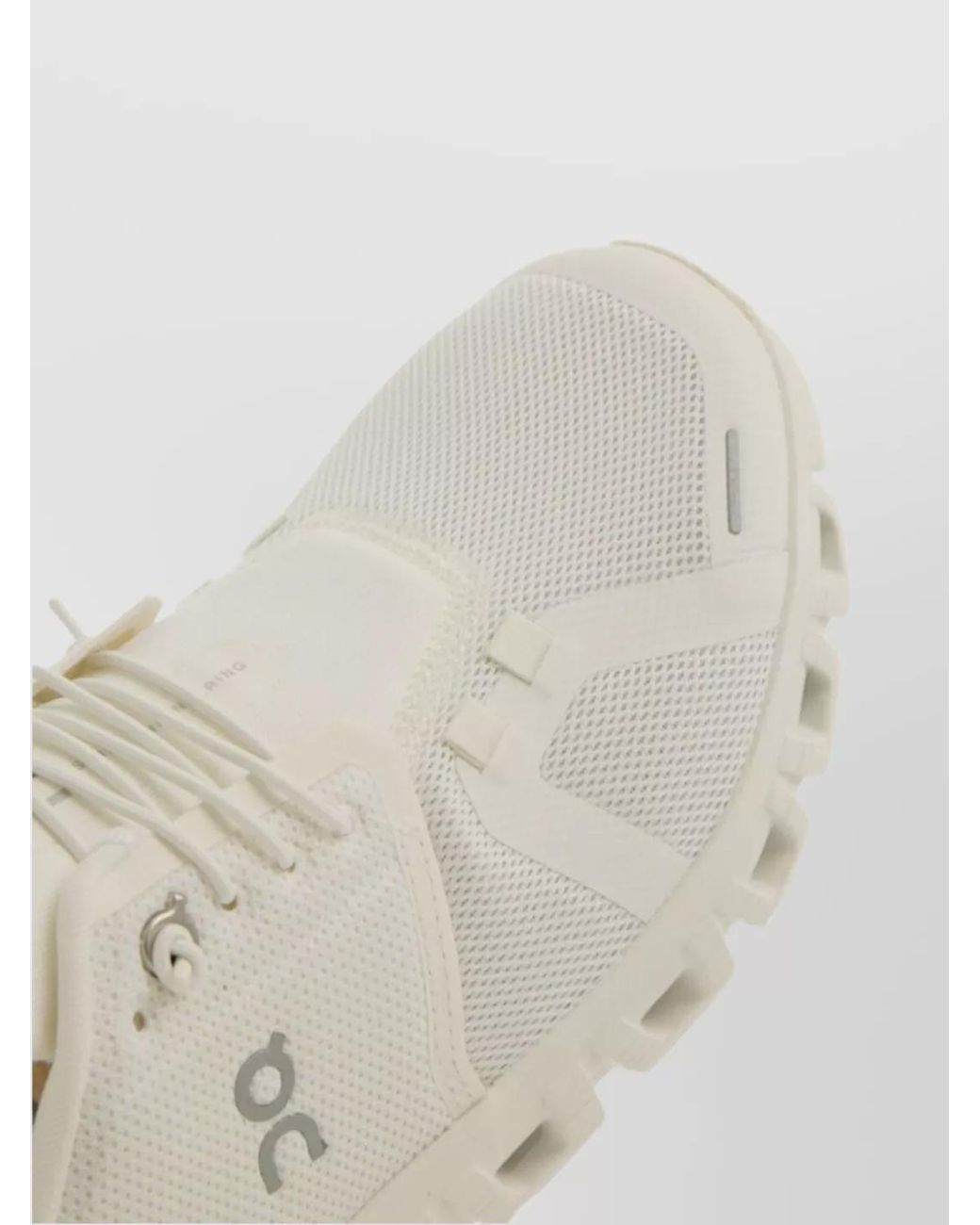 On Shoes Natural Cloud 6 Low-Top Sneakers
