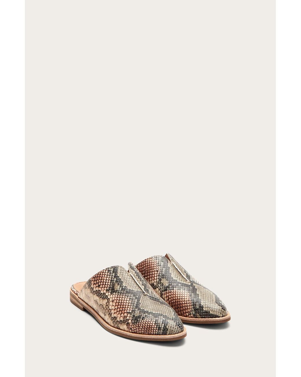 frye nolan seam mule