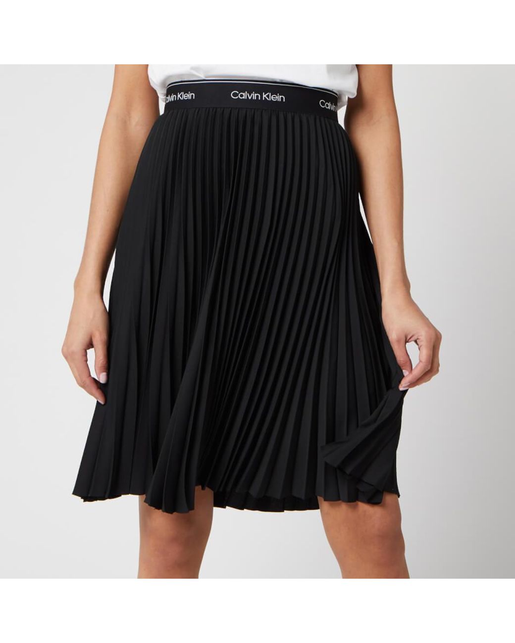 Calvin Klein Sunray Pleat Midi Elastic Skirt in Black | Lyst