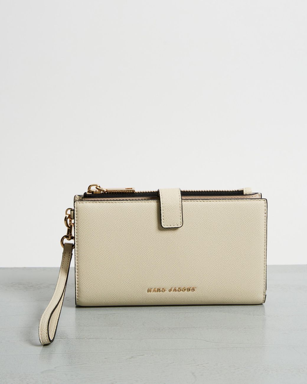 Marc Jacobs Brb Phone Wristlet in Natural | Lyst Australia