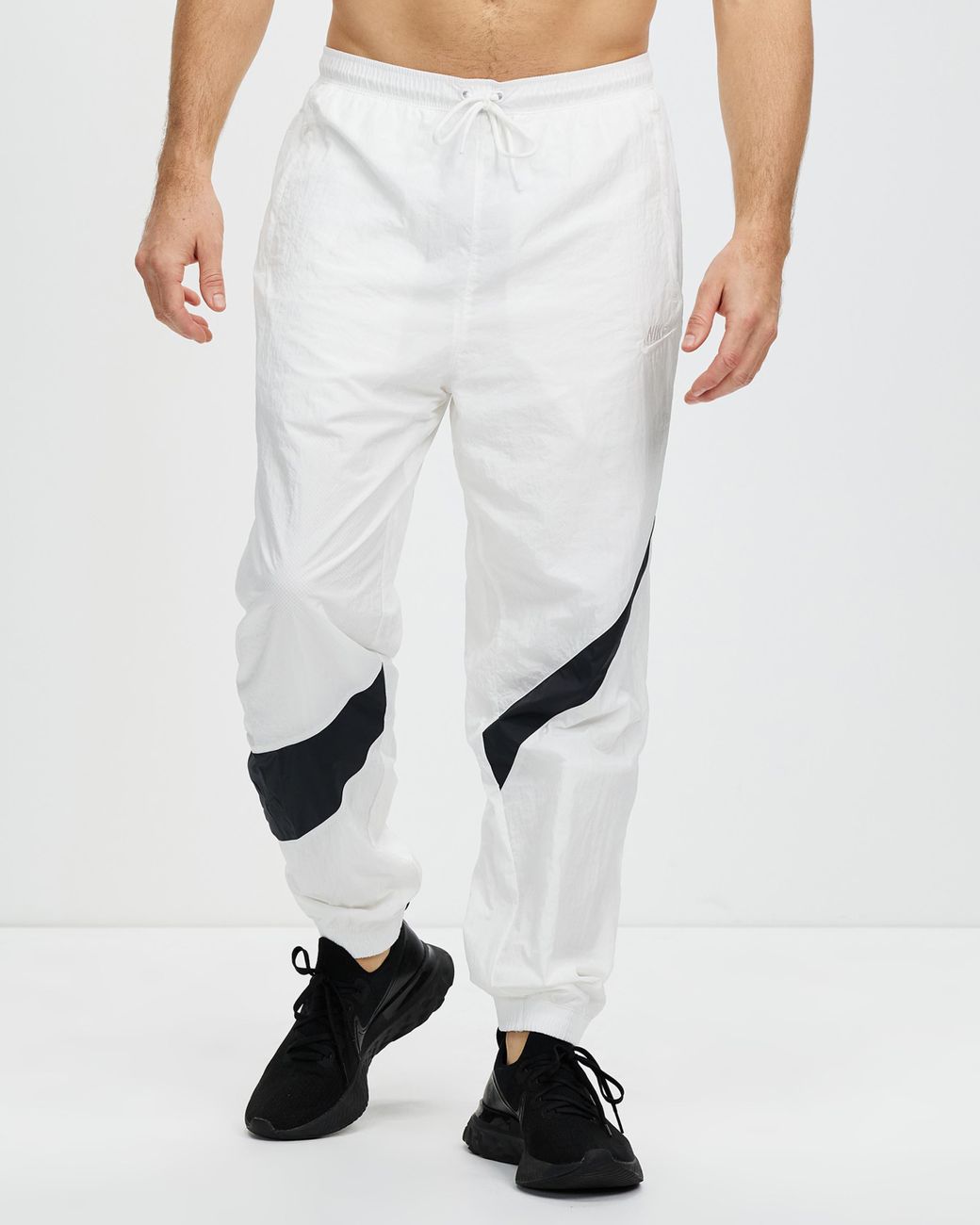 Nike Sportswear Big Swoosh Woven Pants in White & Black (White) for Men |  Lyst Australia
