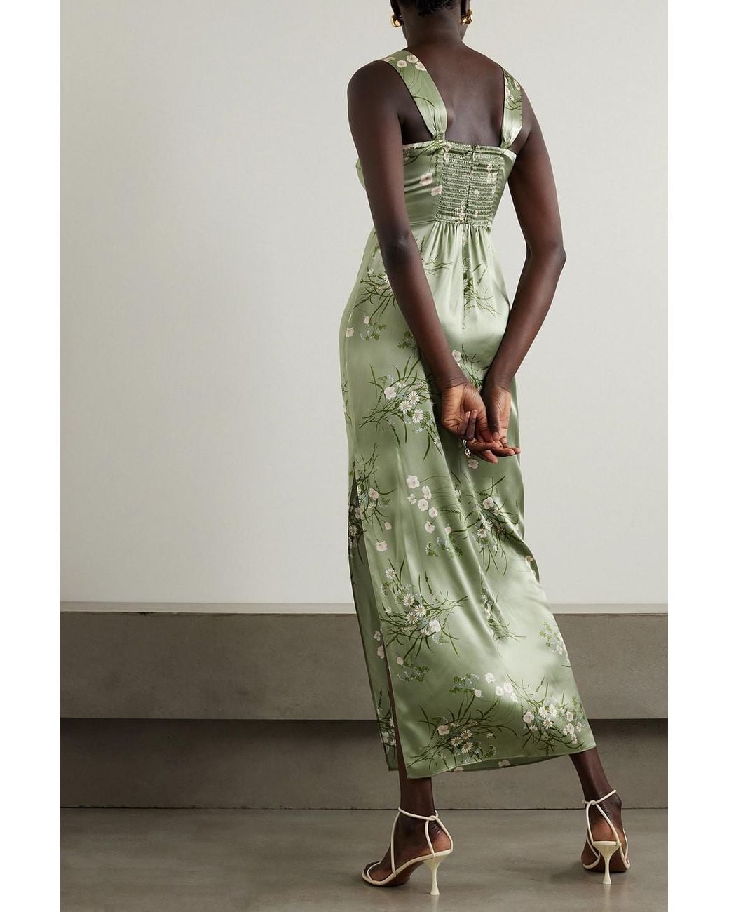 green emerald velvet dress Reformation // Silk Floral Frankie Dress – VSP Consignment main image 0