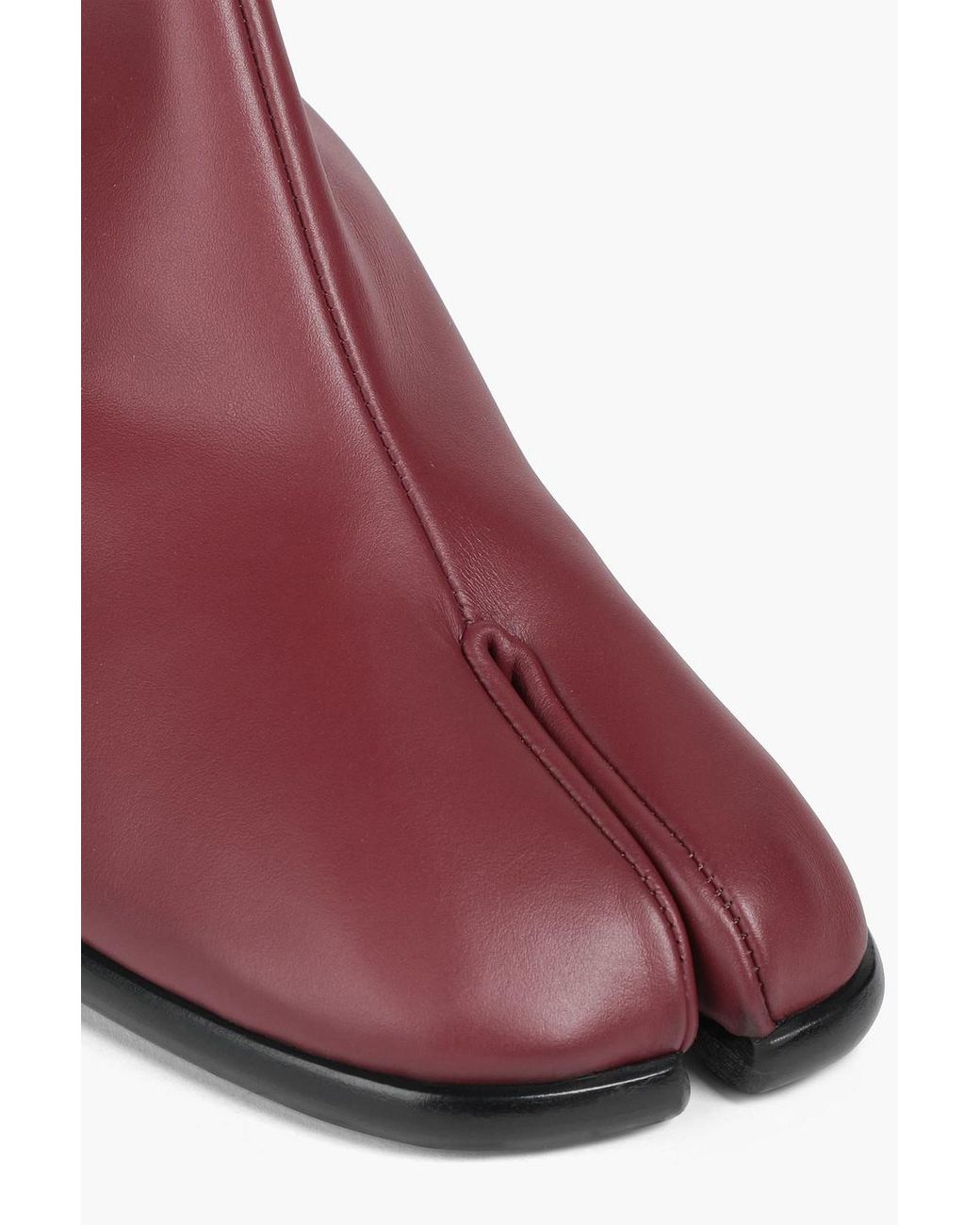 Mens Shoes Slip-on shoes for Men Red Maison Margiela Tabi Split-toe Velvet Loafers in Burgundy 