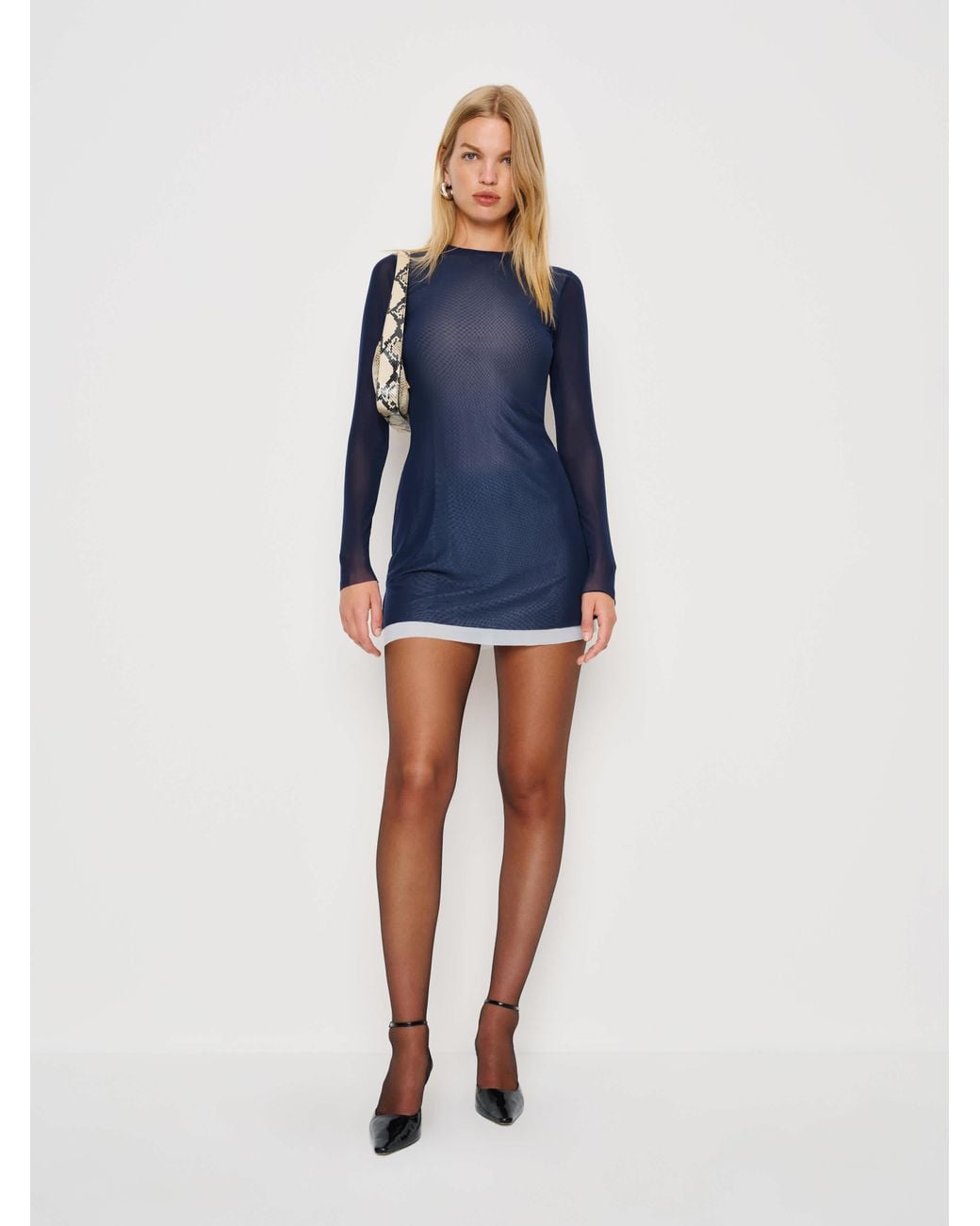knee length dresses for ladies Long Sleeve V-Neck Lace Up Knit Dress