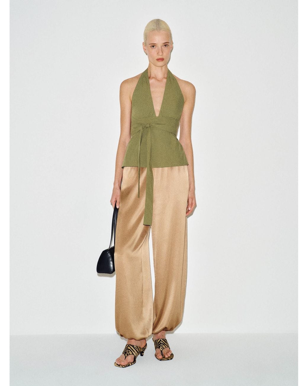 Reformation Natural Naive Top 6