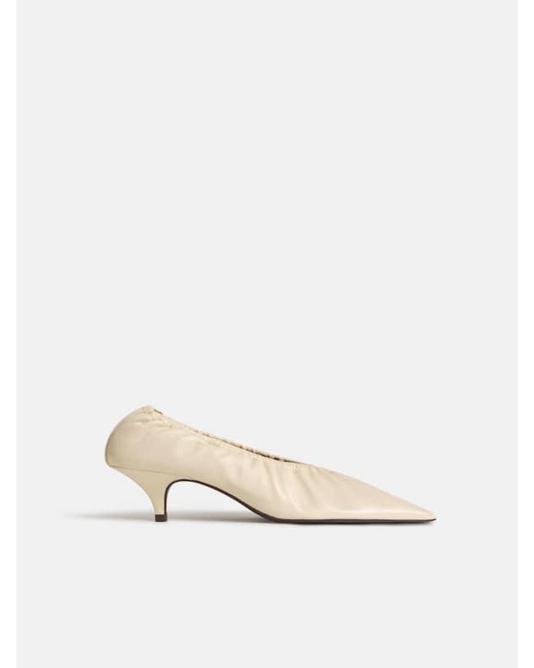 Reformation Natural Calista Scrunch Heel 6
