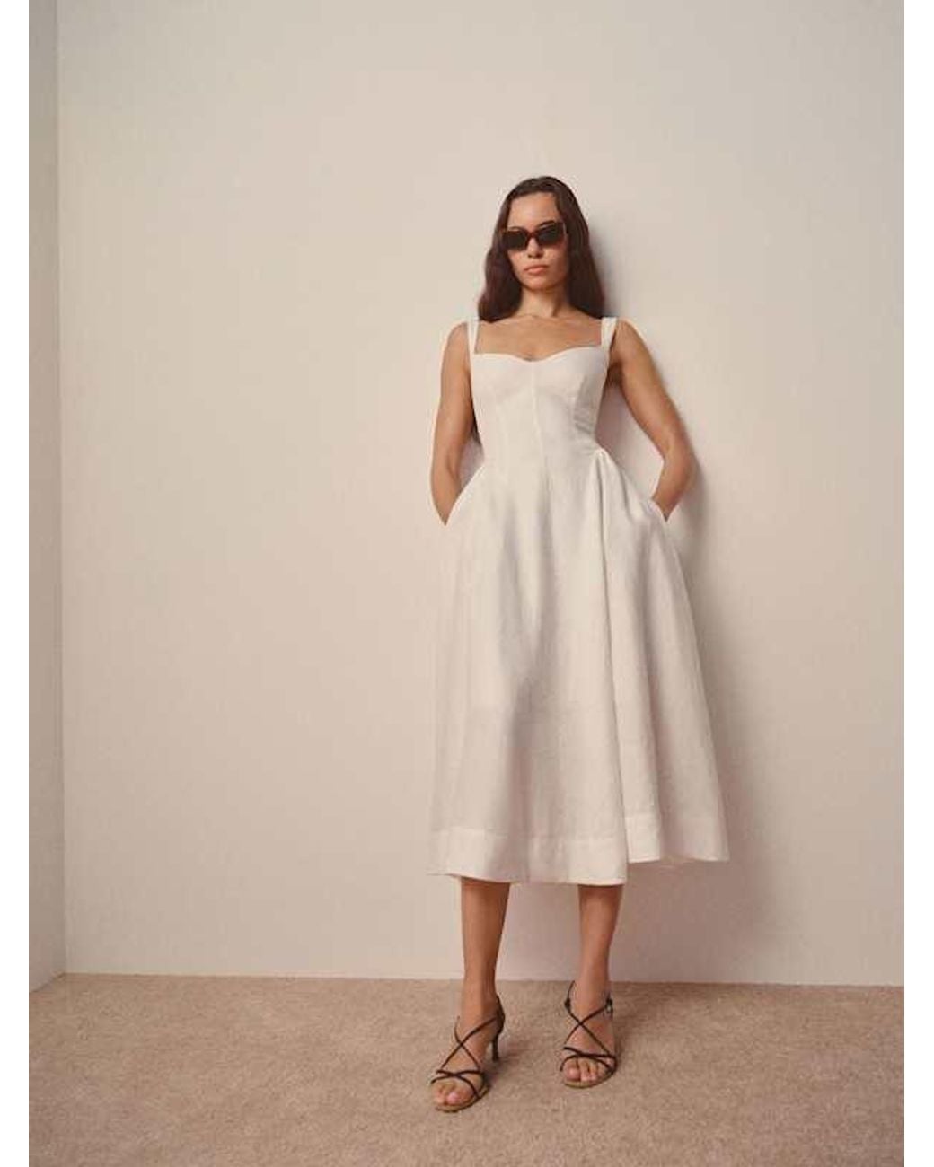 lucuna - short-sleeve lace-overlay floral midi a-line dress Short Sleeve Floral Lace Dress main image 1