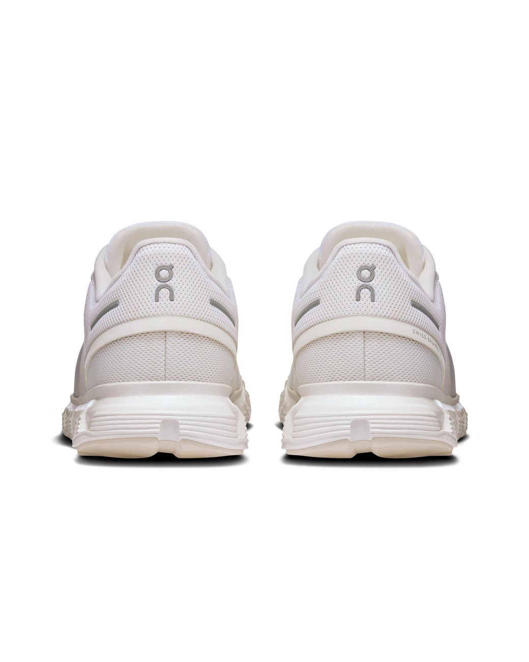 On Shoes White Women's Cloud 6 Trainers