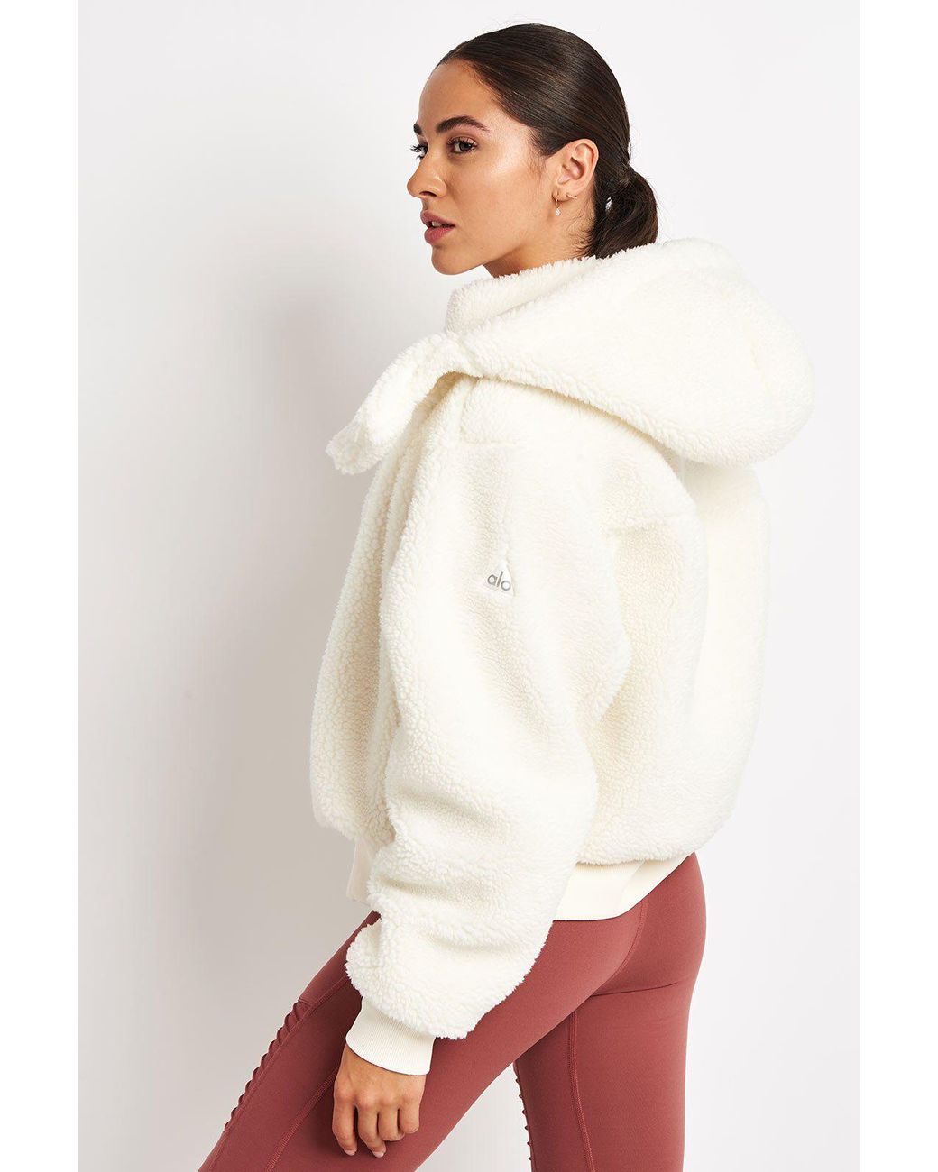 Alo Yoga Foxy Sherpa Jacket in Natural Lyst