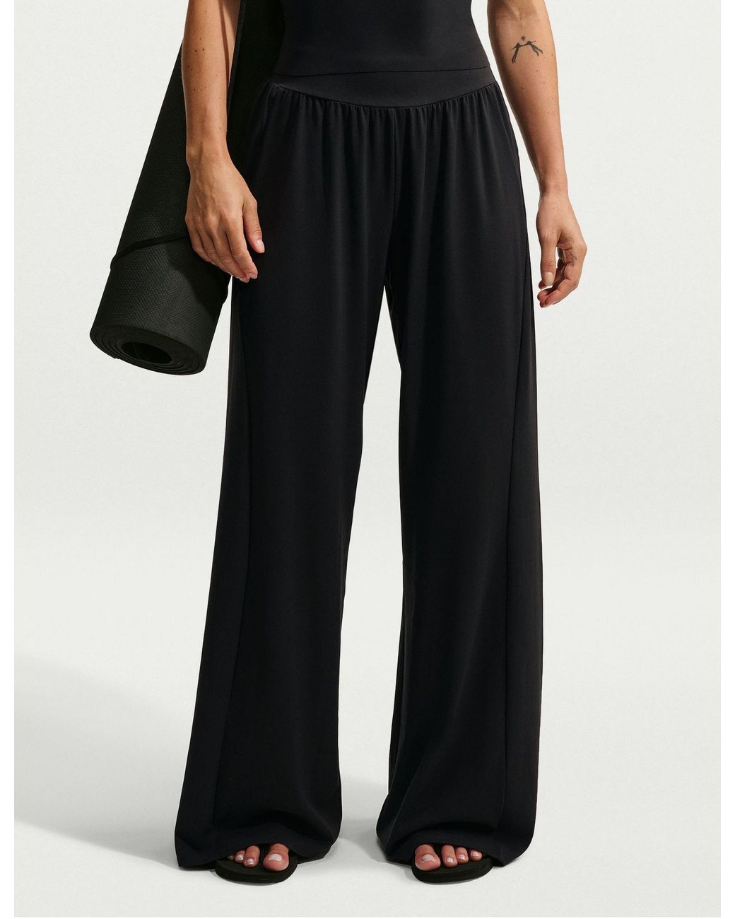 Nike Black Women's Zenvy Dri-fit High Waisted Wide-leg Pants