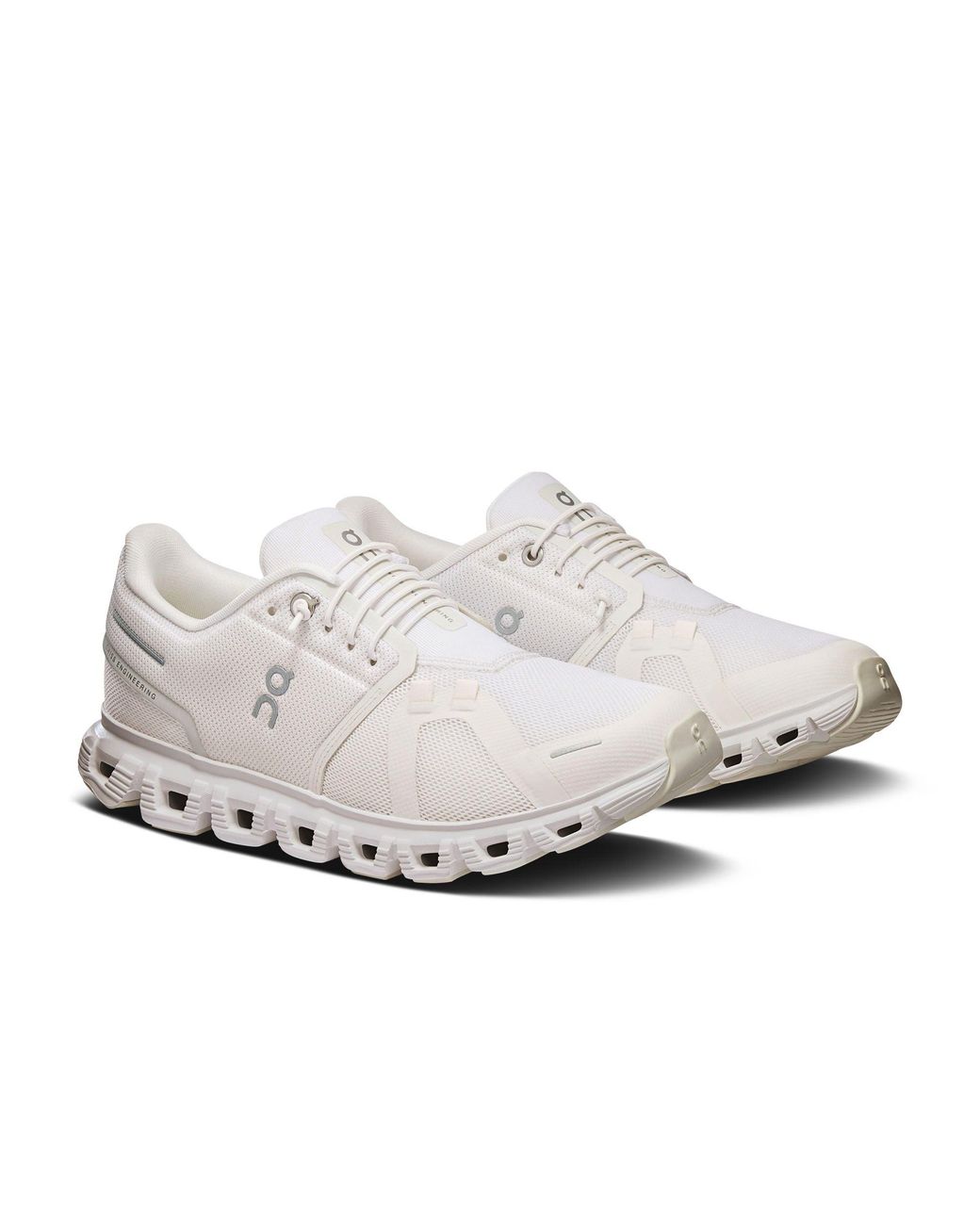 On Shoes White Women's Cloud 6 Trainers