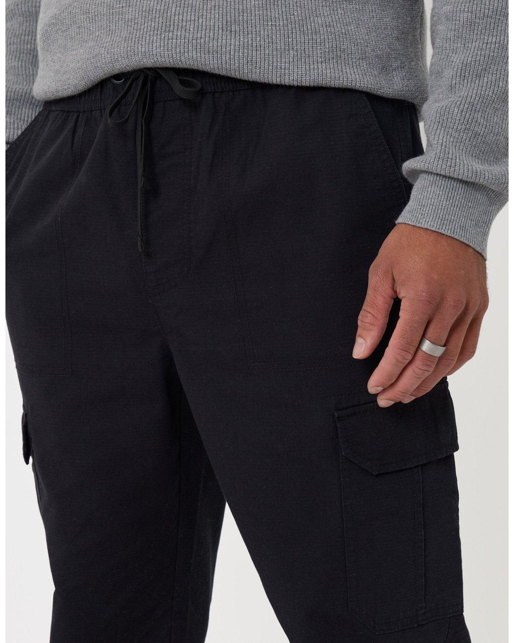 Threadbare Black Regular Fit Cotton Cargo Trousers for men