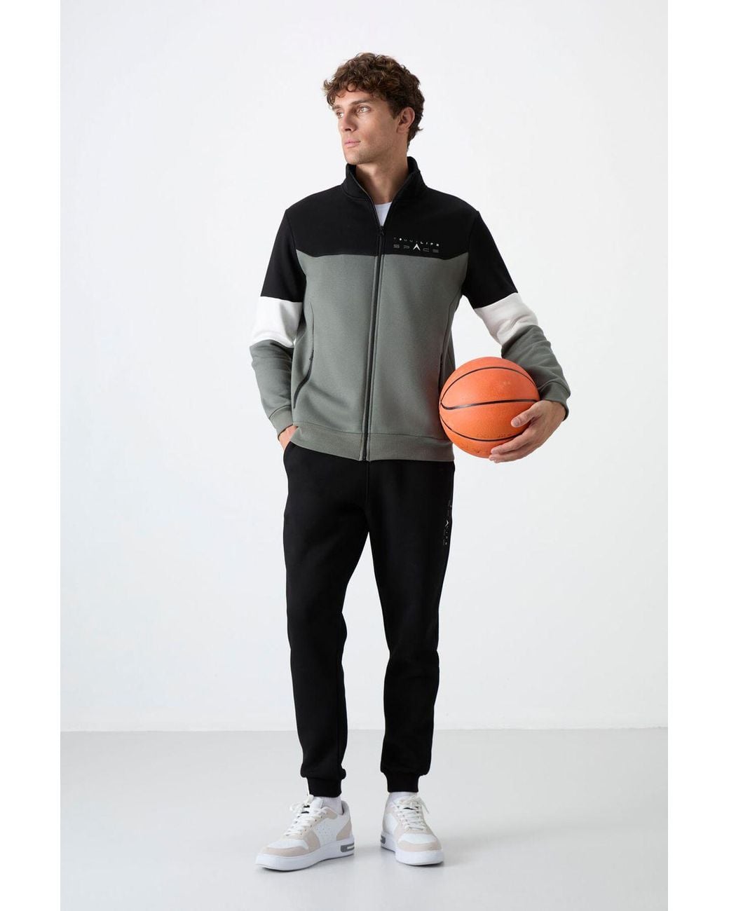 TOMMY LIFE Black Color-Blocked Zip Sweatshirt And Pants Set for men