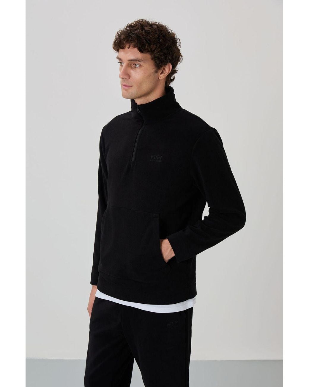 TOMMY LIFE Black Fleece Sweatshirt And Pants Set for men