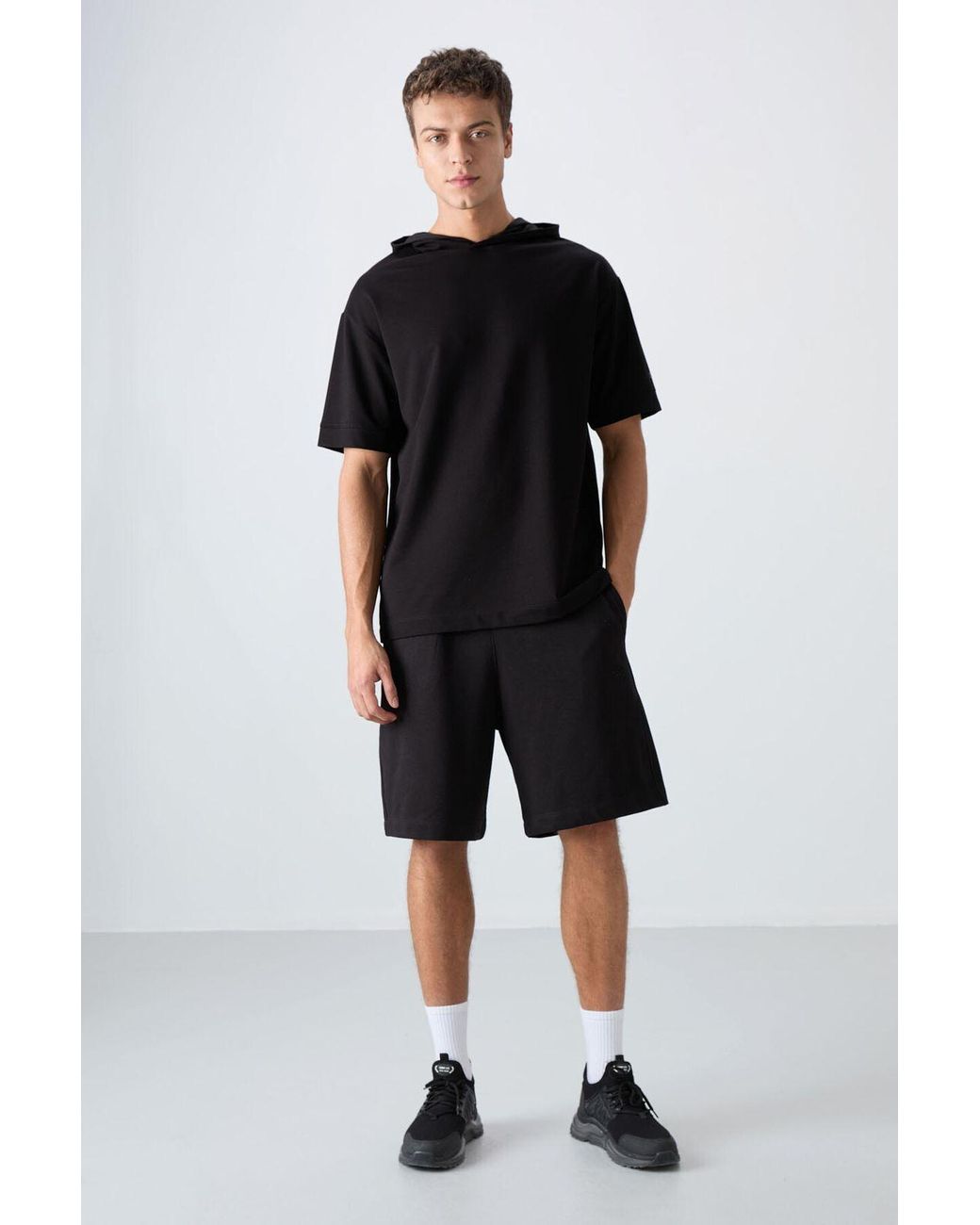 TOMMY LIFE Black Oversized Hooded Short-Sleeve T-Shirt for men