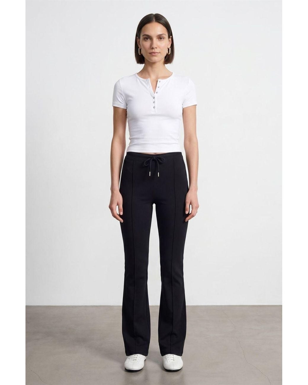 Dilvin White Slim Fit Crop Jersey Blouse