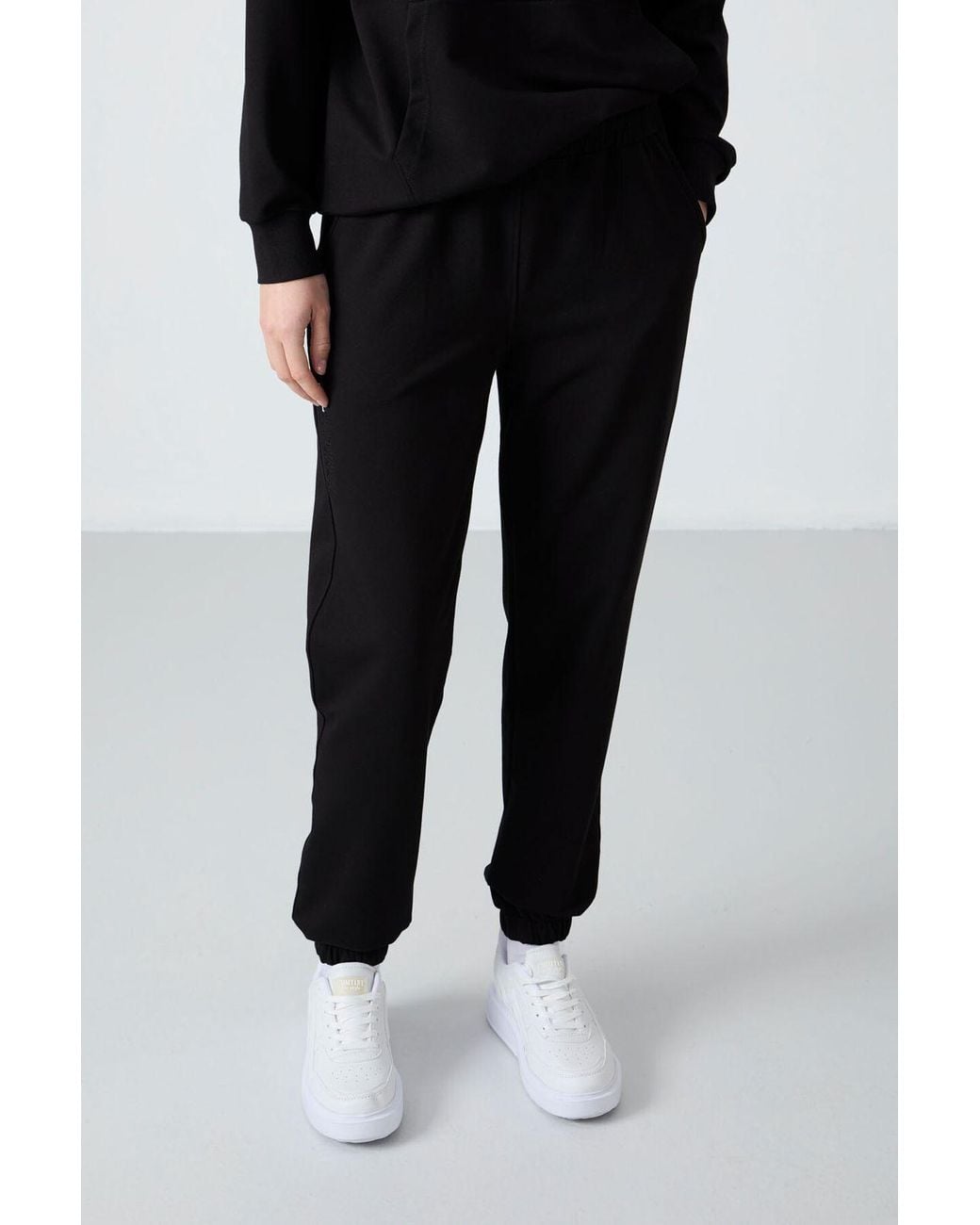TOMMY LIFE Black Oversized Hooded Sweatshirt And Pants Set