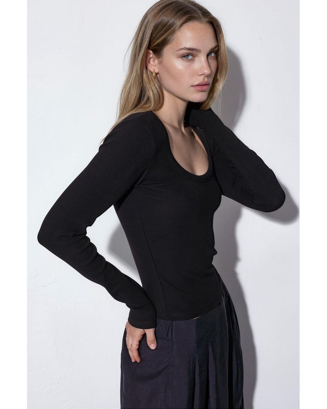 Busem Black Ribbed Long-Sleeve Crop Top