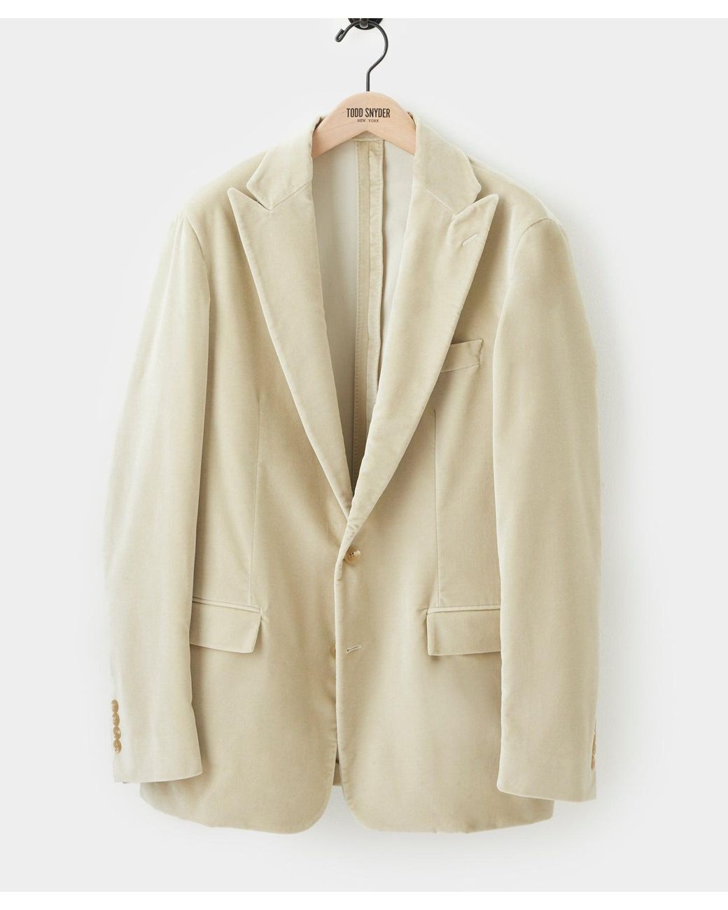 Todd Snyder Italian Velvet Peak Lapel Dinner Jacket in Natural for Men ...