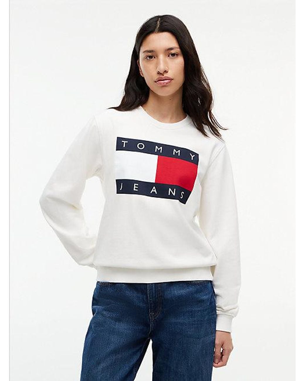Tommy Hilfiger White Tommy Jeans Tommy Flag Badge Crew Neck Sweatshirt
