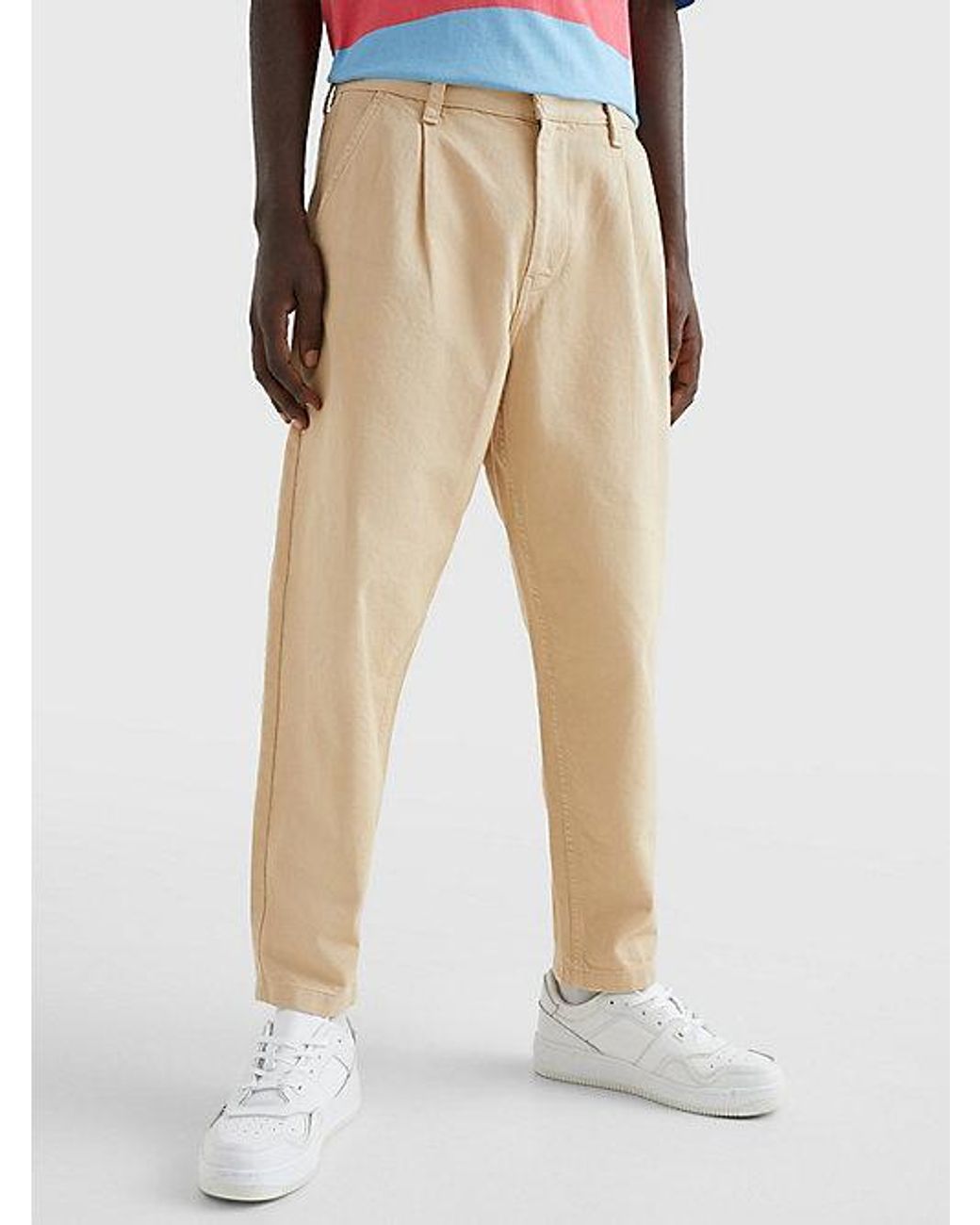 Tommy Hilfiger Bax Tapered Fit Garment-dyed Chino in het Naturel voor heren  | Lyst NL