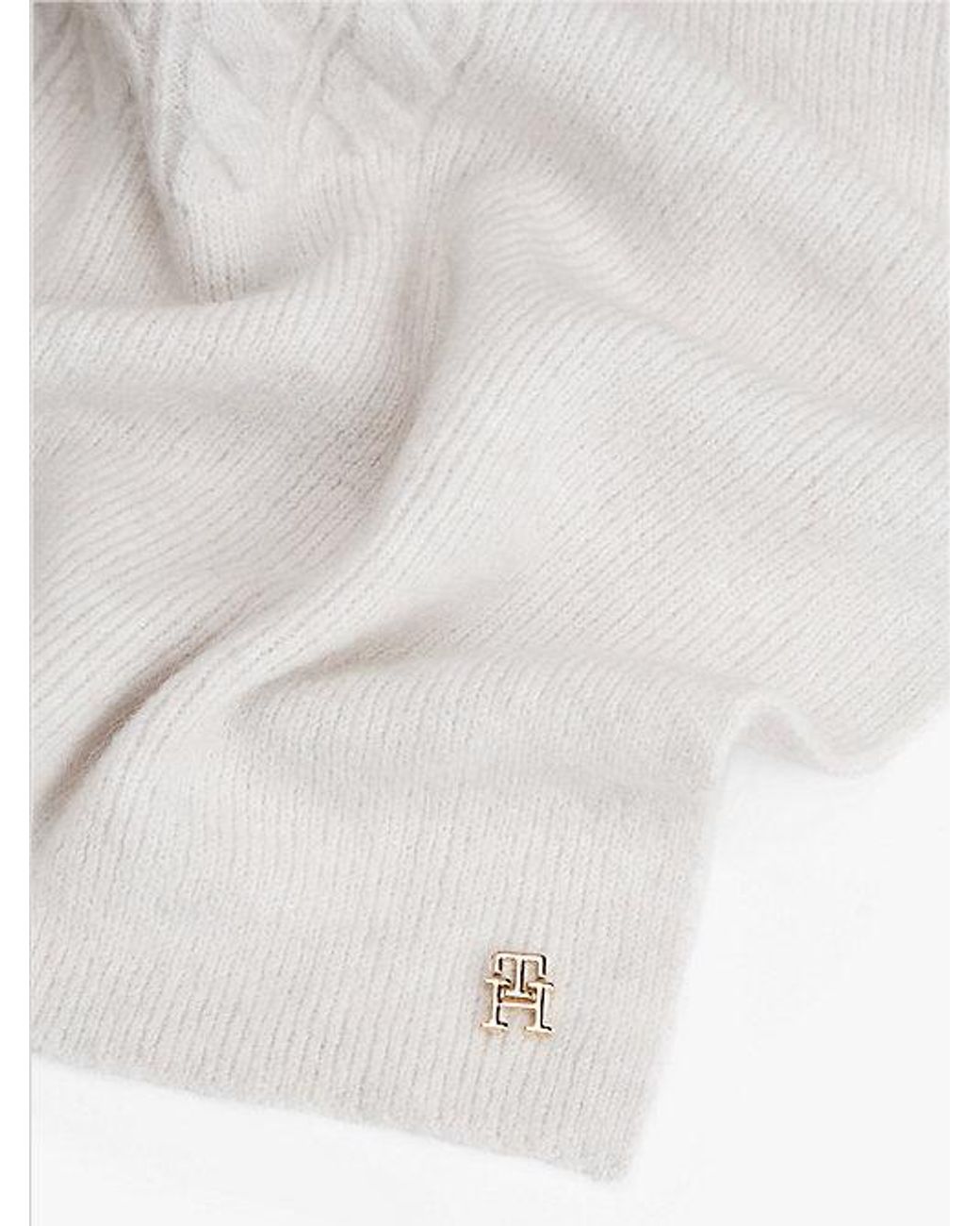 Tommy Hilfiger White Chic Cable Knit Fluffy Scarf