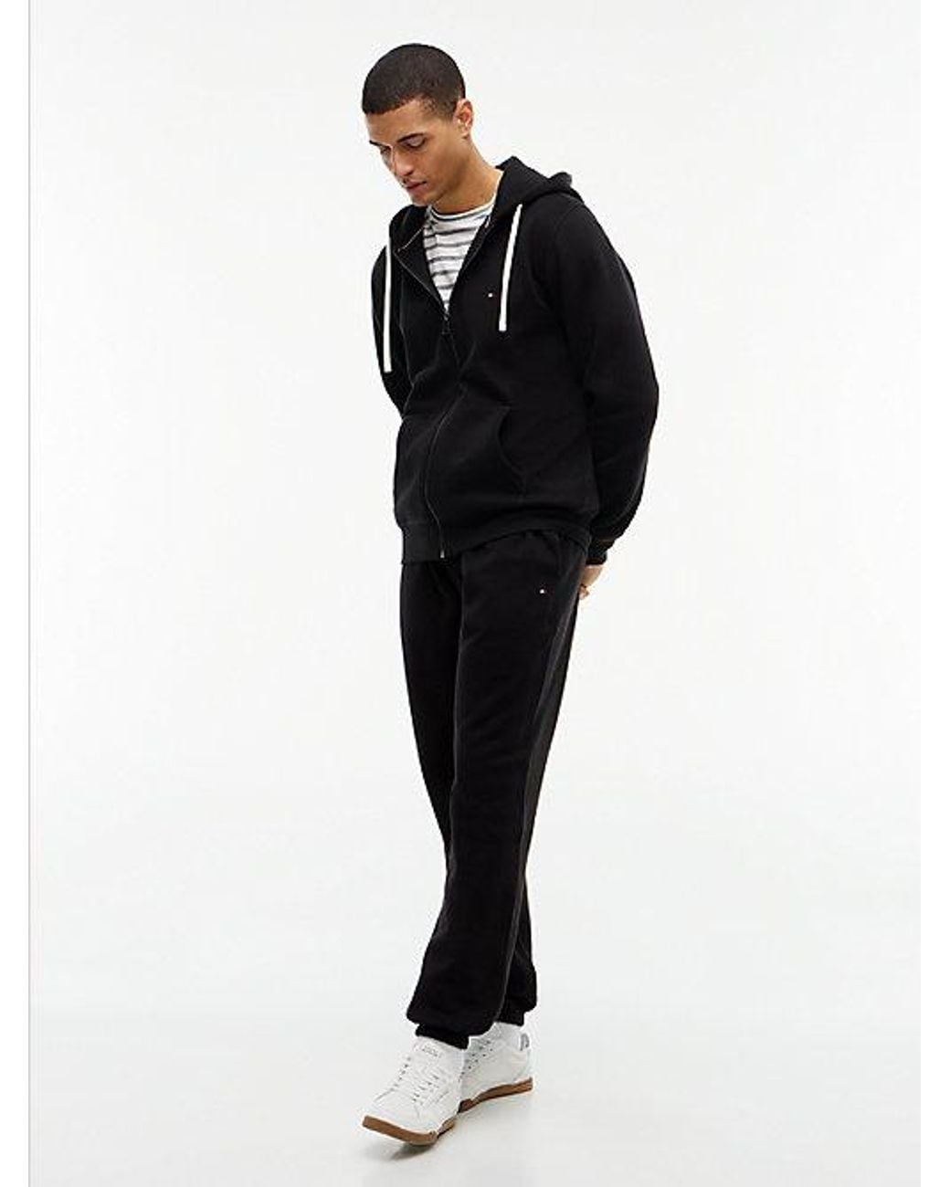Tommy Hilfiger Gray Contrast Drawstring Fleece Cuffed Joggers for men