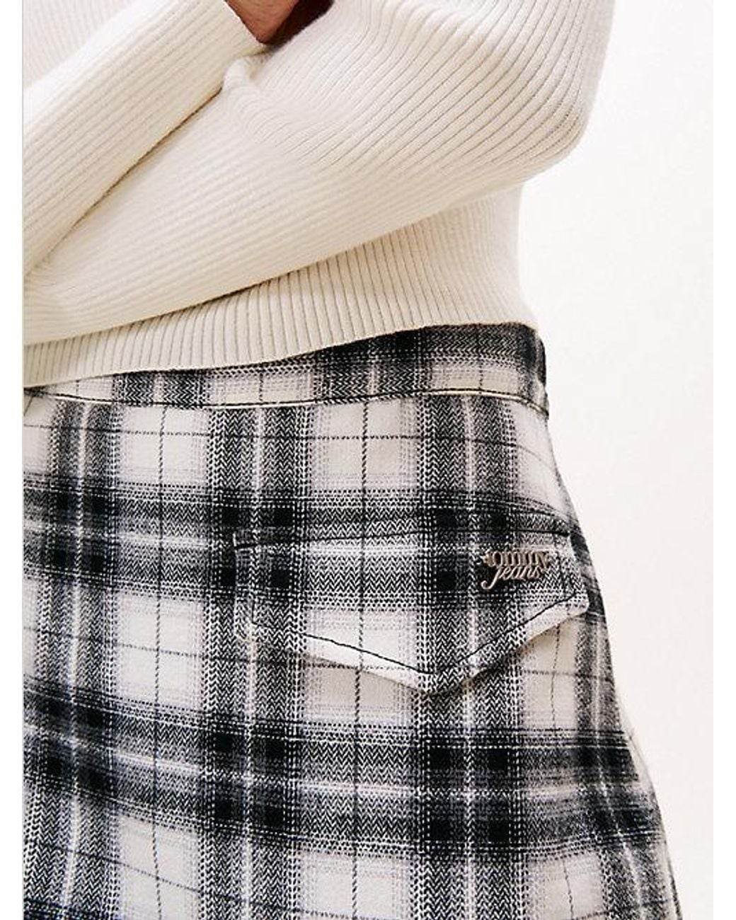 Tommy Hilfiger White High Rise A-Line Flannel Mini Skirt
