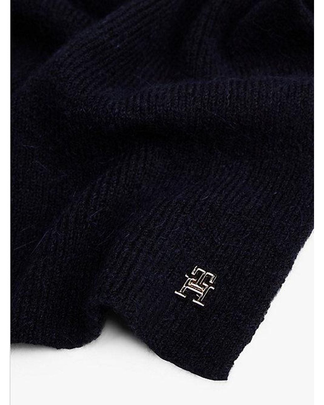 Tommy Hilfiger Black Chic Cable Knit Fluffy Scarf