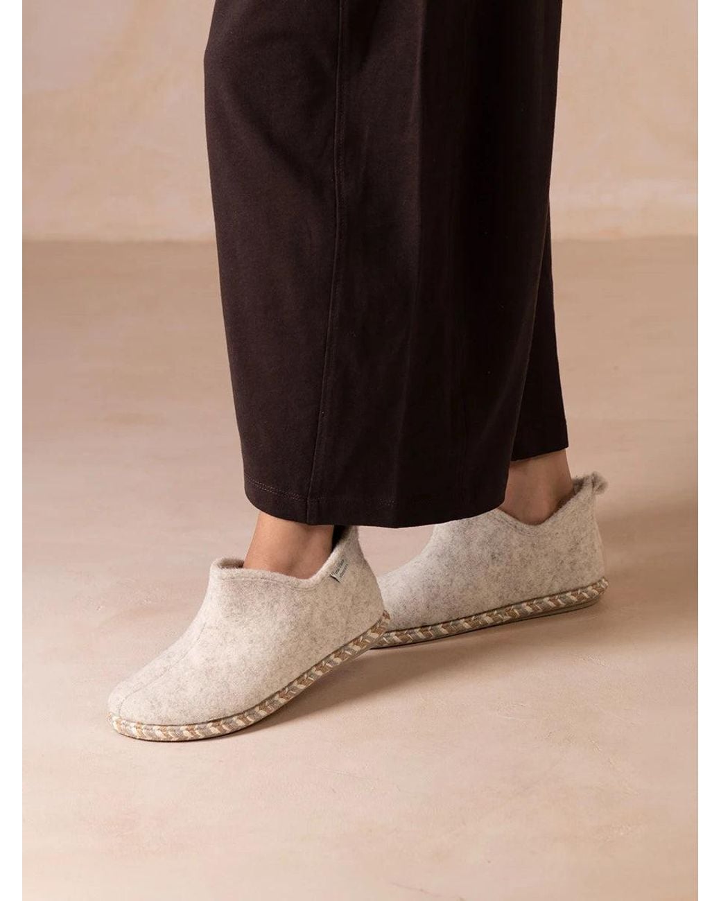 Toni Pons Gray High-Cut Slipper