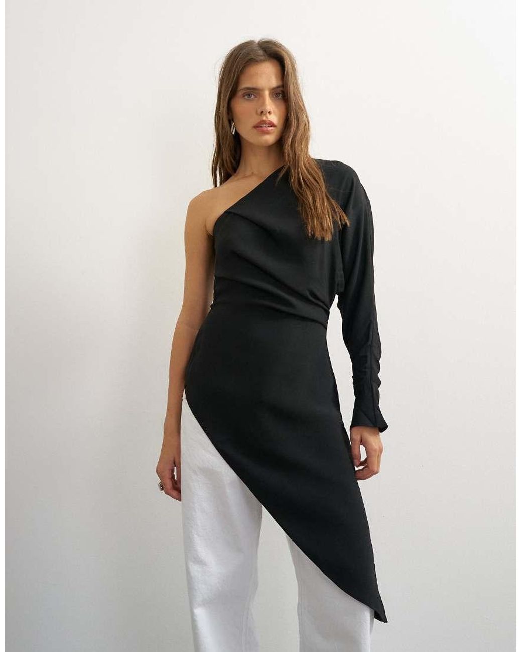 TOPSHOP White One Shoulder Draped Long Sleeve Asymmetric Tunic