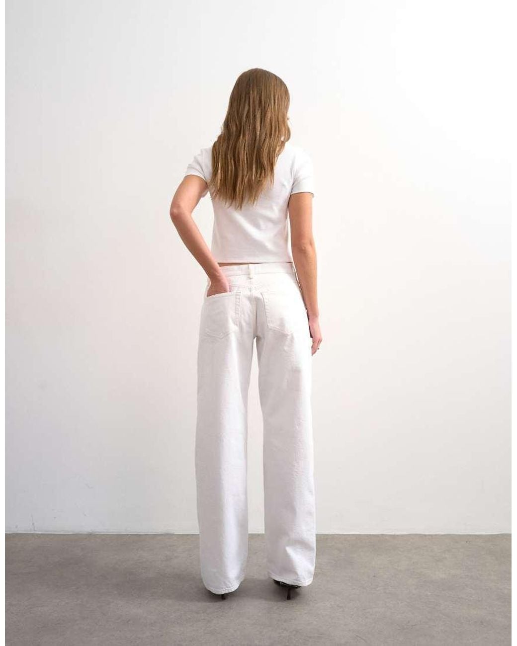 TOPSHOP White Ember Low Rise Relaxed Straight Jean