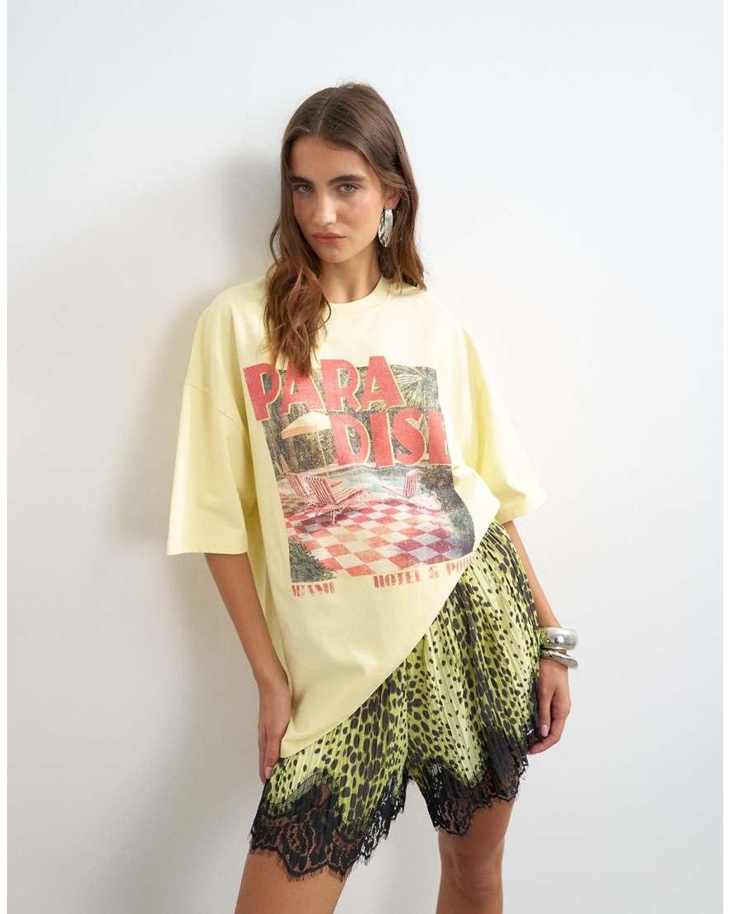 TOPSHOP White Graphic 'paradise' Short Sleeved T Shirt
