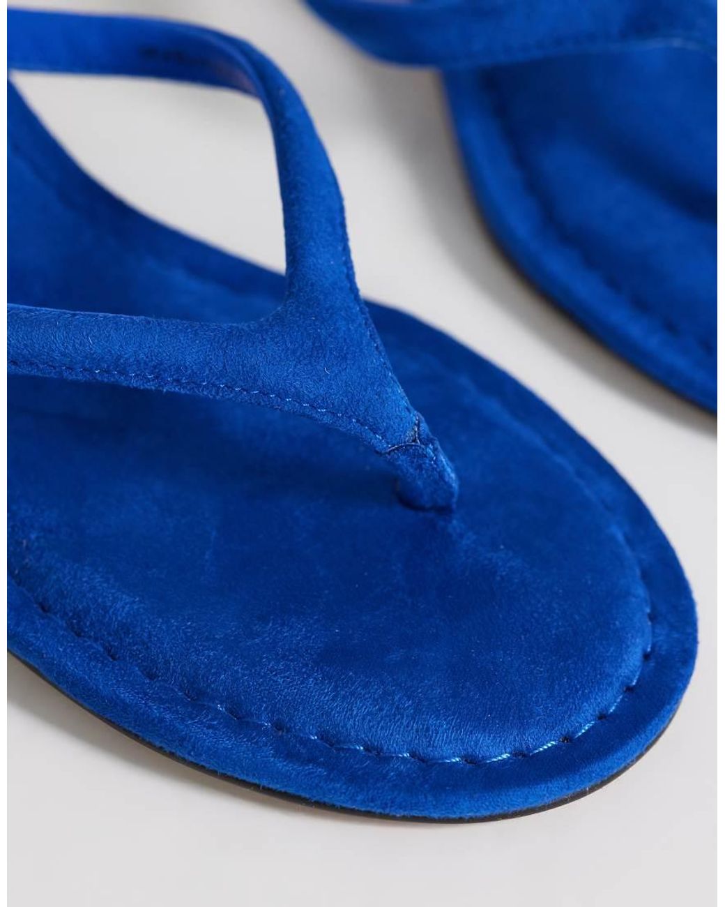TOPSHOP Blue Axel Toe Thong Mid Heel Sandal