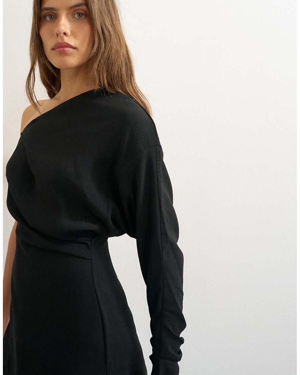 TOPSHOP White One Shoulder Draped Long Sleeve Asymmetric Tunic