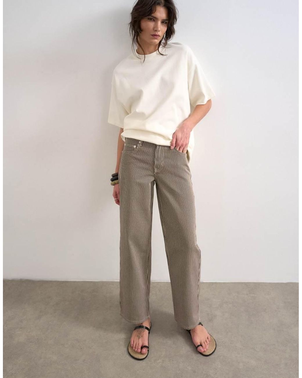 TOPSHOP White Cinch Low Rise Relaxed Fit Jean