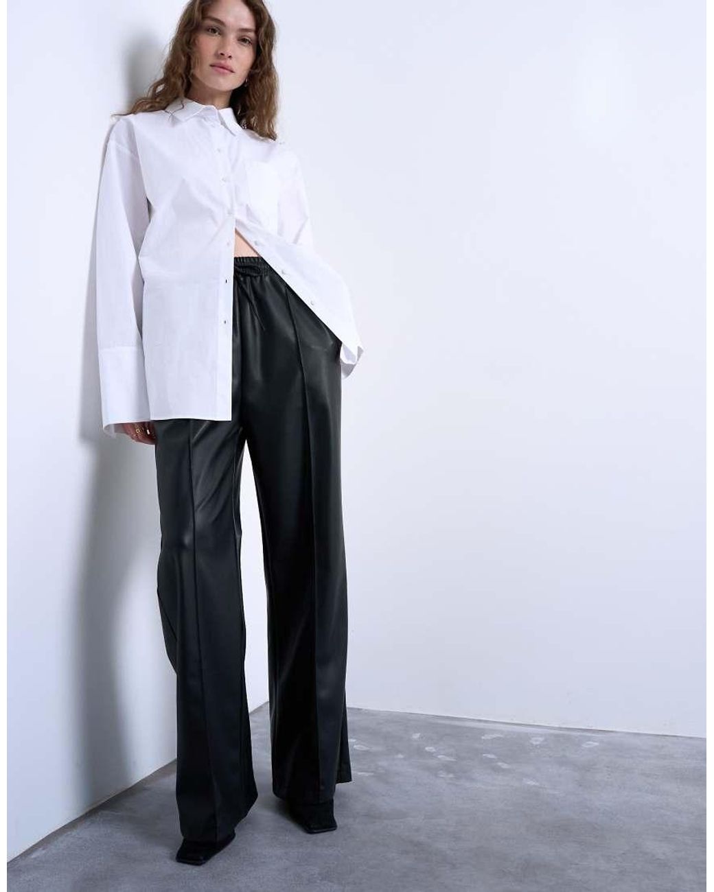 TOPSHOP White Faux Leather Wide Leg jogger With Pinseam Detail